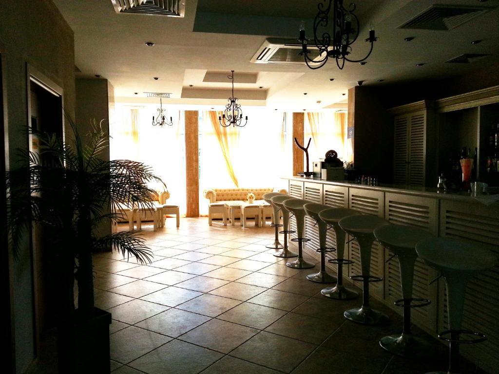 Menada Dawn Park Apartment Pantai Sunny Bagian luar foto