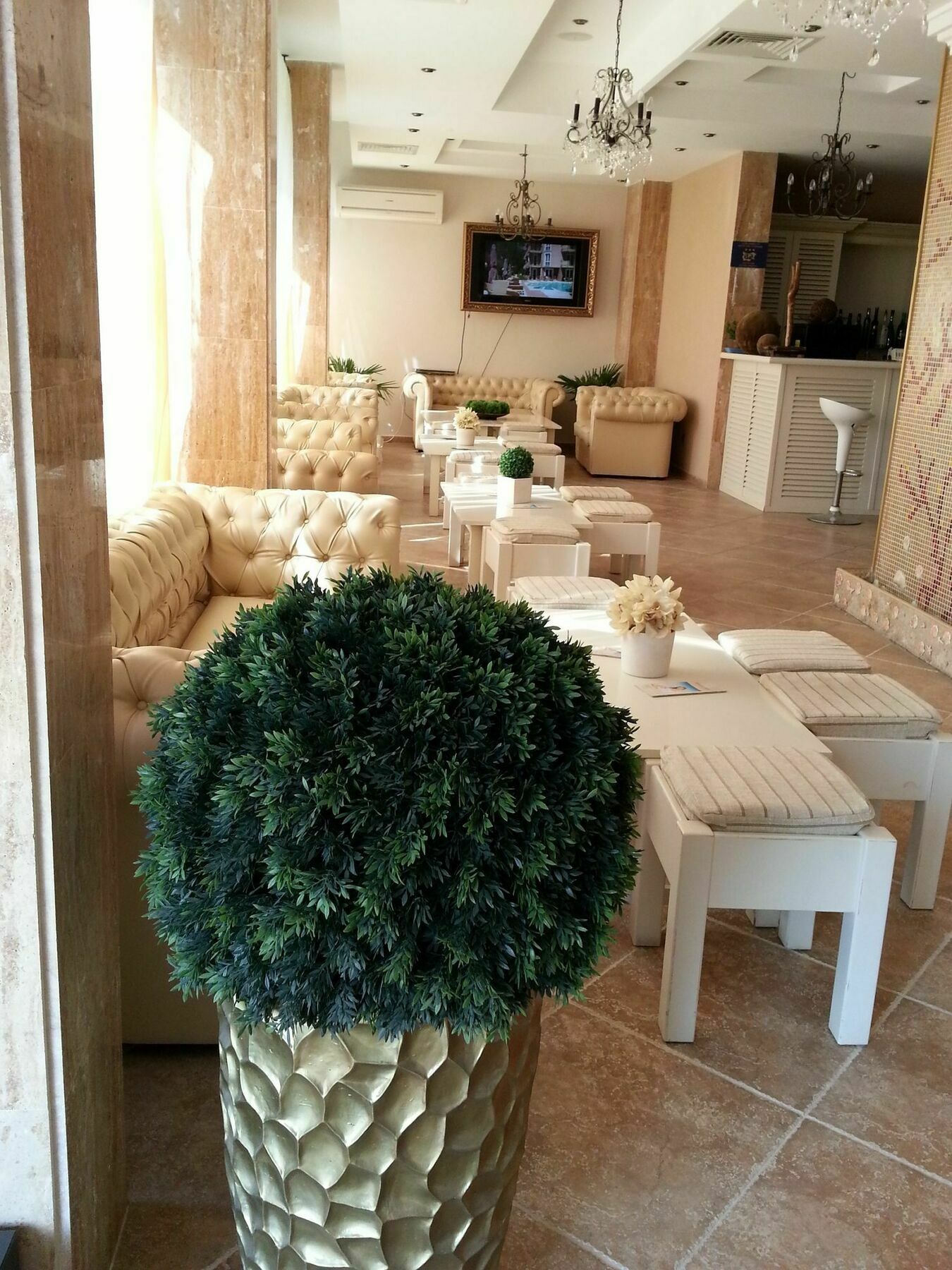 Menada Dawn Park Apartment Pantai Sunny Bagian luar foto